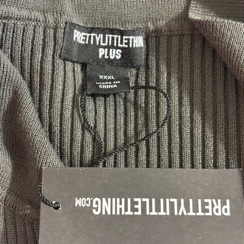 PrettyLittleThing Plus XXXL Olive Green Ribbed Knit Maxi Polo Dress Quarter Zip - Picture 8 of 16